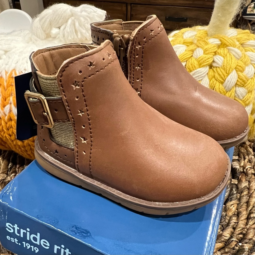 NWT Stride Rite Agnes Brown Boot